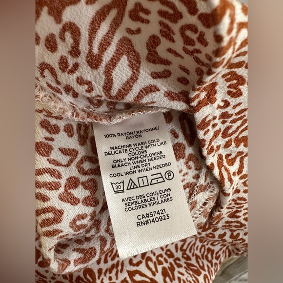 Loft animal print Flutter Sleeve top - Picture 6 of 6